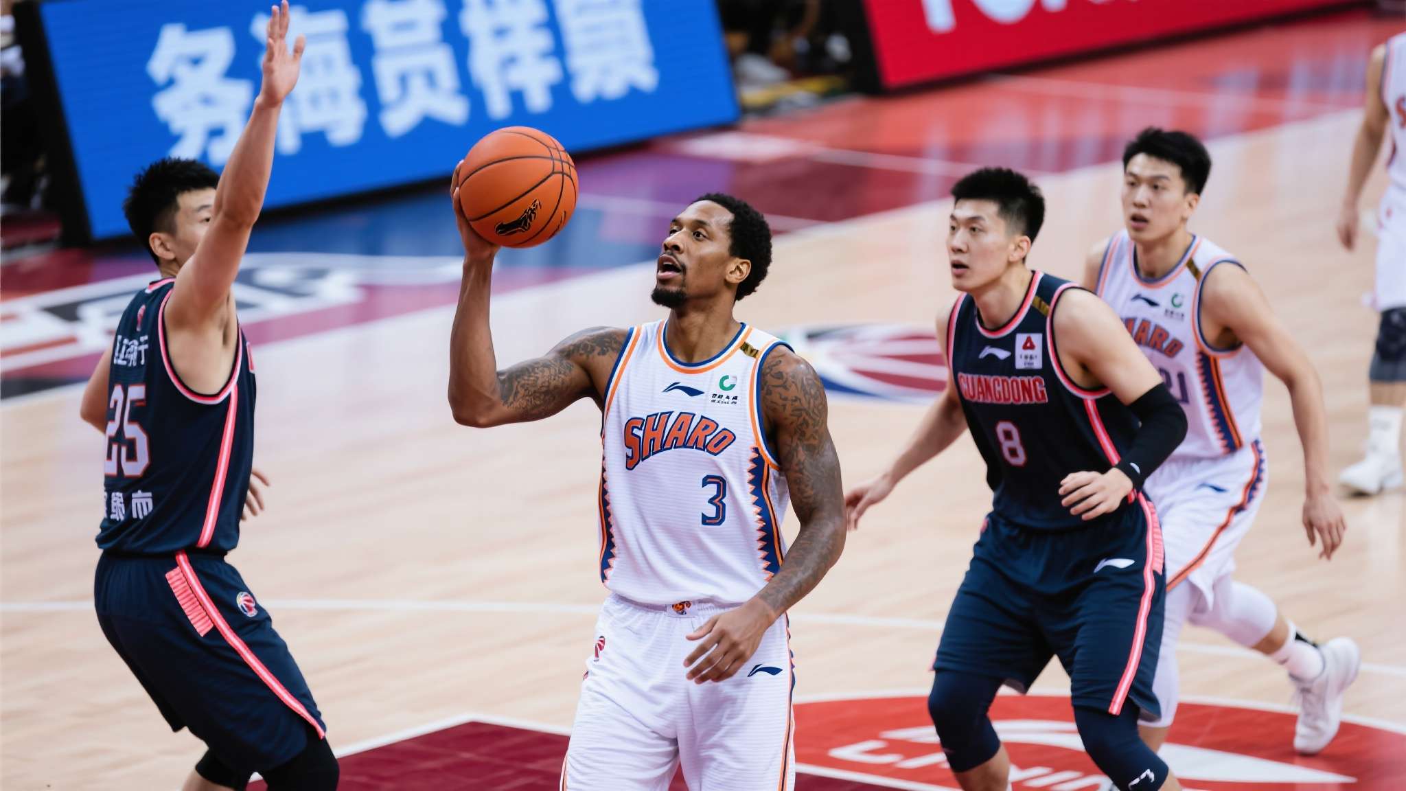 CBA排名又乱了!上海稳居第一,广东遭逆转跌至第4,北京杀进前三 CBA排名又乱了!上海稳居第一,广东遭逆转跌至第4,北京杀进前三